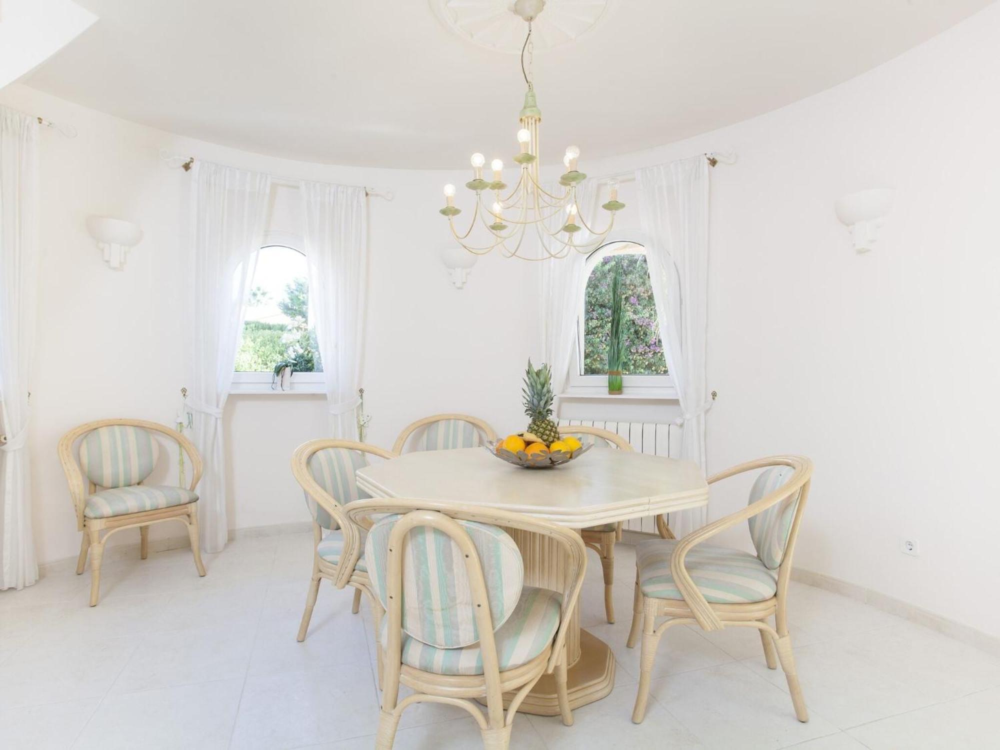 Casa Bel - With Private Pool Free Wifi